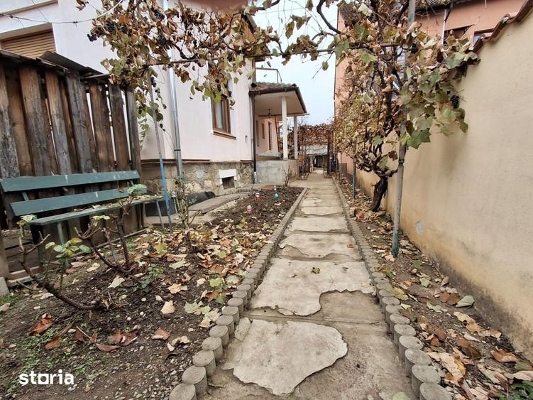 Casă cu 4 camere cu Teren 220 Mp în Șura Mică