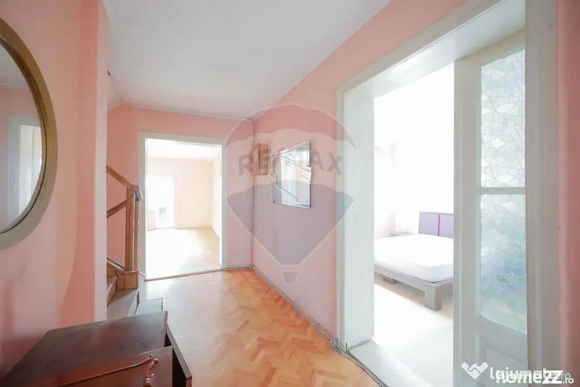 Casă cu 4 camere cu Teren 500 Mp în Iosia