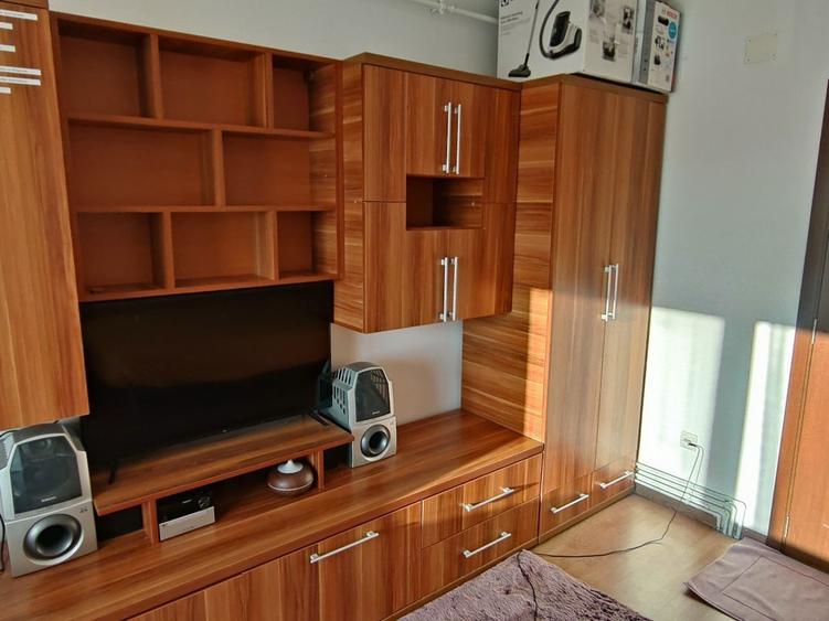 Garsoniera in Tractorul - 1