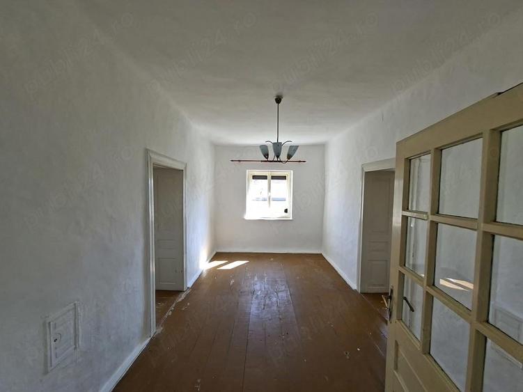 Casa pe colt de vanzare localitatea Birda - 10