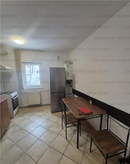 Apartament 3 camere, decomandat - zona Astra-Carpatilor - 1