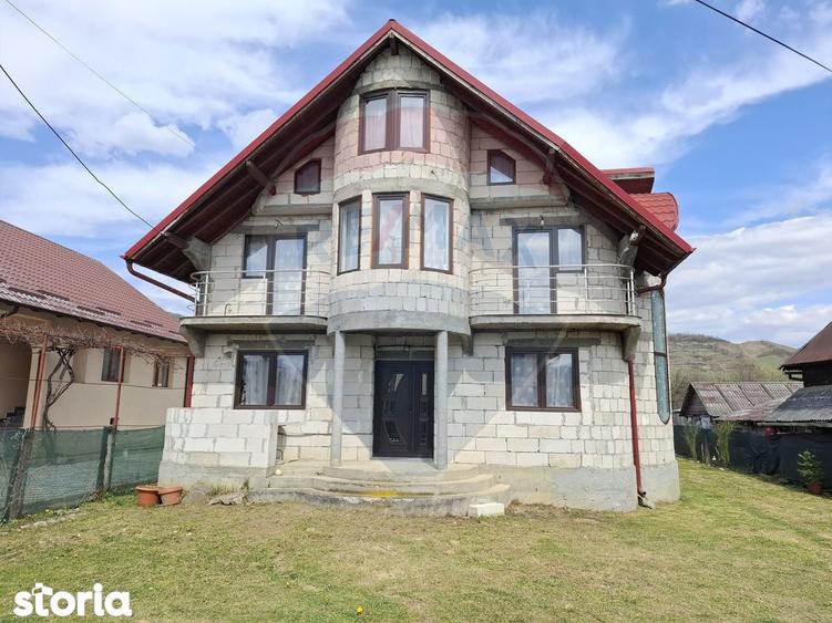 Casa / Vila cu 5 camere de vanzare - 19