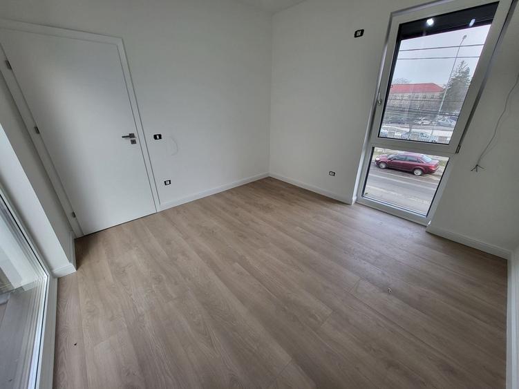 Comision 0%. Langa Iulius Mall. Zid despartitor dublu. Finisaje premium - 25