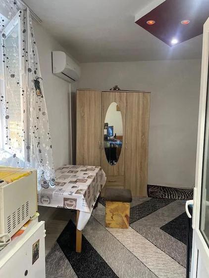 Vand garsoniera , str.Cernei nr.40 B , parter , langa liceul A.Vlaicu - 2