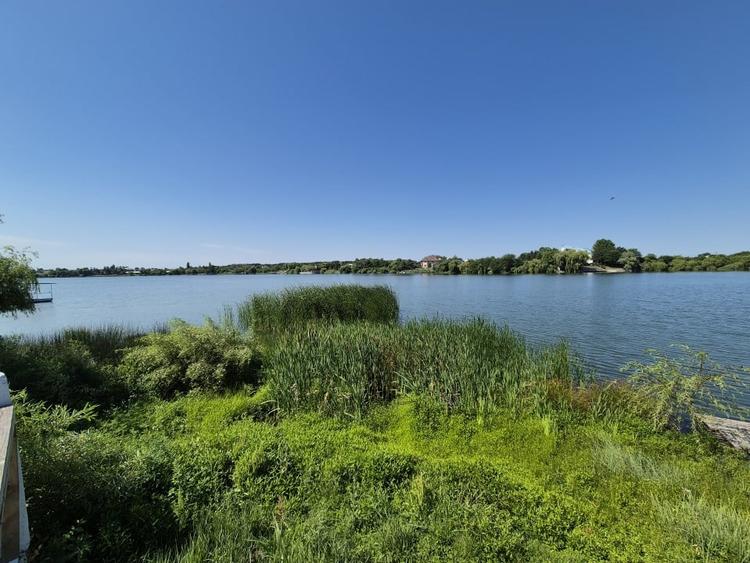 Priveliste spre lac! - 8