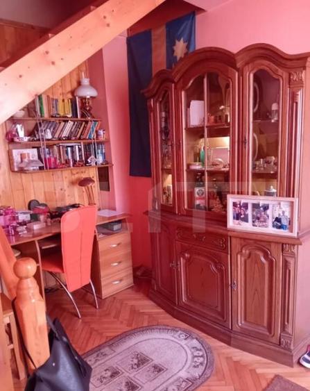 Vand casa cu 3 camere singur in curte p+m in Dambul Pietros - 7