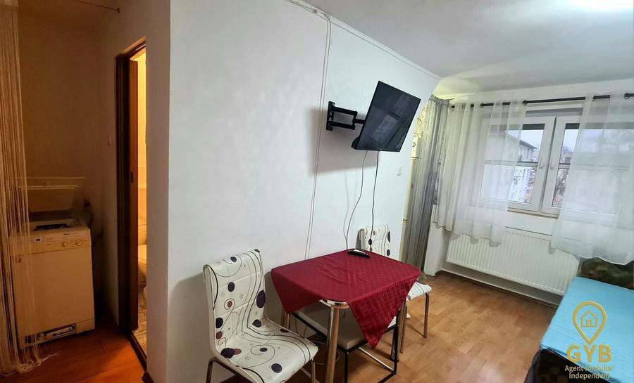 Garsonieră de vânzare – Strada Podului | Etaj 3/4 | Comision 0% - 3