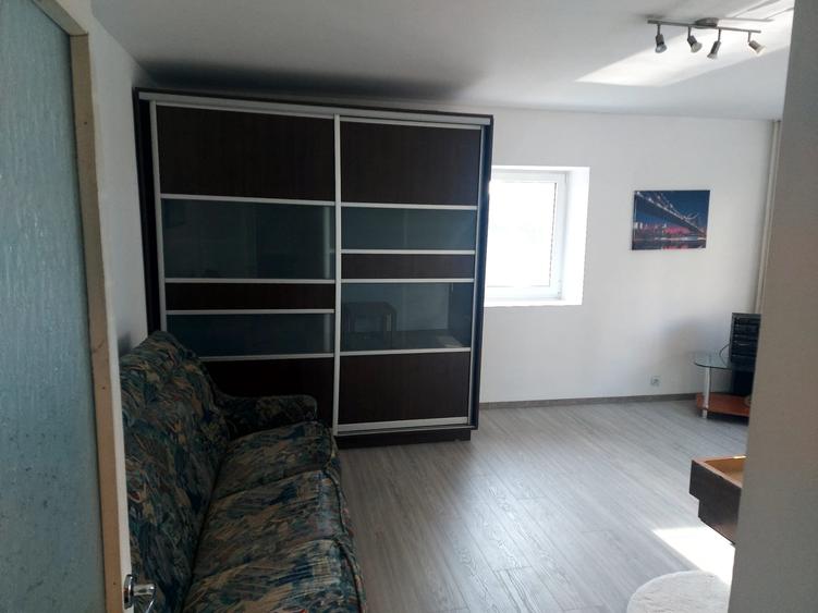 UNIRII-SPLAI,CAMERA DE COMERT,GARSONIERA 42 MP,MOBILATA MODERN,400 EURO - 2