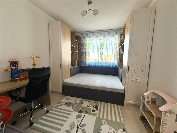 Apartament tip Penthouse, 3 camere, terasa 50mp  Coresi - 10