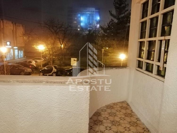 Apartament cu 3 camere in zona Take Ionescu - 20
