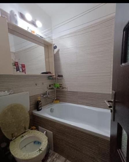 Garsoniera decomandata, CET - 2