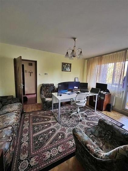Apartament 2 camere Astra Saturn - 1