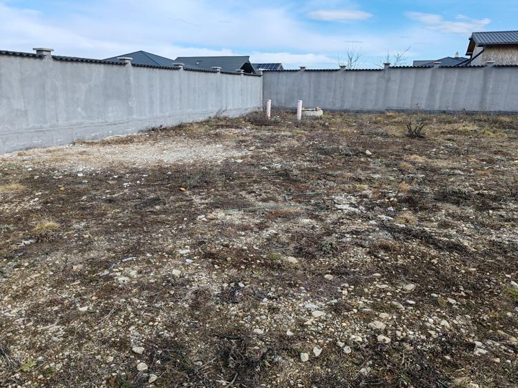 Casa 3 camere TARLUNGENI - IZVOR - 13