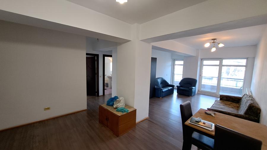 APARTAMENT 3 CAMERE - SUPRAFATA GENEROASA - 47