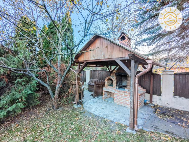 Casa zona Centrala cu 2 corpuri de casa + teren 980mp in Tg Secuiesc - 3