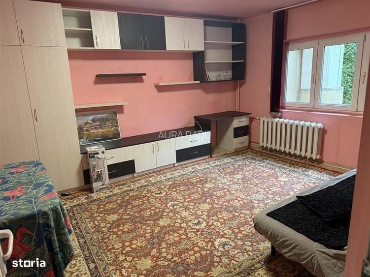 Doamna Ghica - hol H - bloc 1990