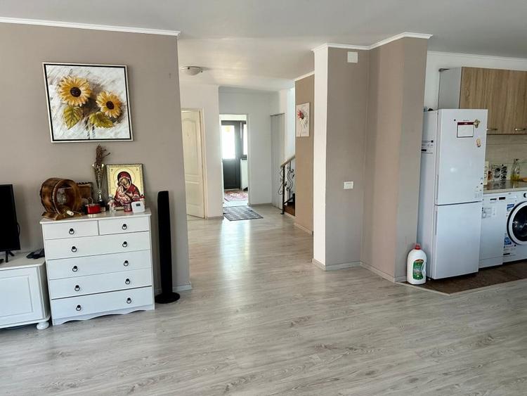 Pensiune de vanzare in Bobu, Scoarta - zona cu potential turistic in crestere! - 12