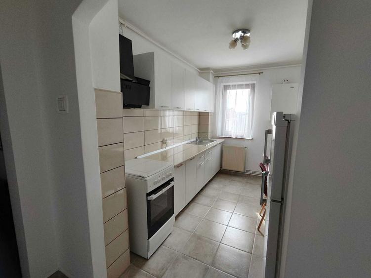 inchiriez apartament cu 2 camere, etaj 2, in Medias, str.Dupa Zid - 3