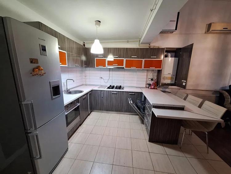 Apartament 3 camere decomandat, zona Km 4-5, bloc nou - 6