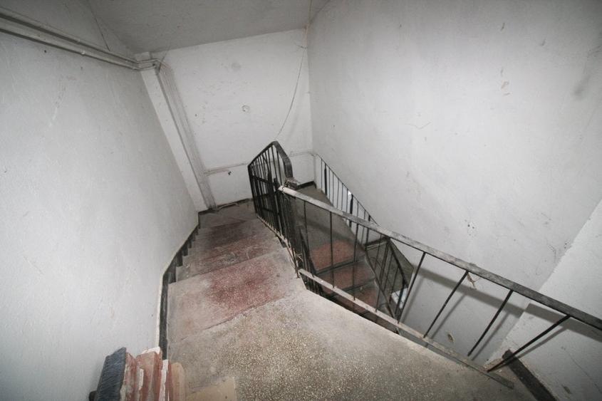 Spațiu comercial, de 1,866 mp, în Bușteni