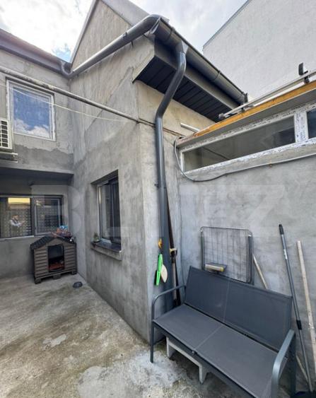 Casa spatioasa cu 4 camere, 103 mp, curte 70 mp, zona 13 Sep - 27