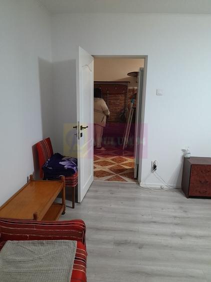 Inchiriere 2 cam Valea lunga - 400 eur - 17