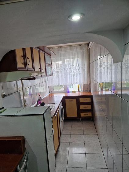 De Inchiriat ap 3 camere Ostroveni Valcea - 5