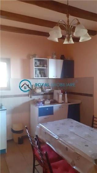 Royal Imobiliare - Vanzare Casa de Vacanta zona Pacureti - 12
