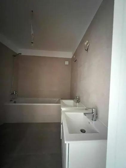 Penthouse 3 Camere LUX Metrou 500m Vedere Lac Terasa 85m Comision 0 - 14