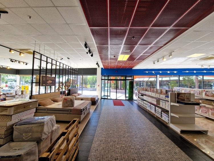 Spațiu comercial de închiriat Snagov Plaza, 250 mp - 750 mp, vizibilitate DN1 - 5