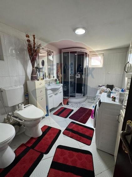 Casa / Vila cu 6 camere de vanzare in zona Sud - 8