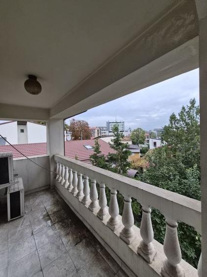 De vânzare Vilă individuala 11 camere curte proprie Parcul Carol - 39