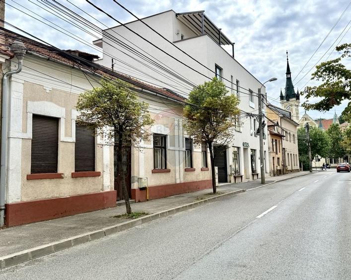 Apartament la casa / garaj / Semicentral - 5