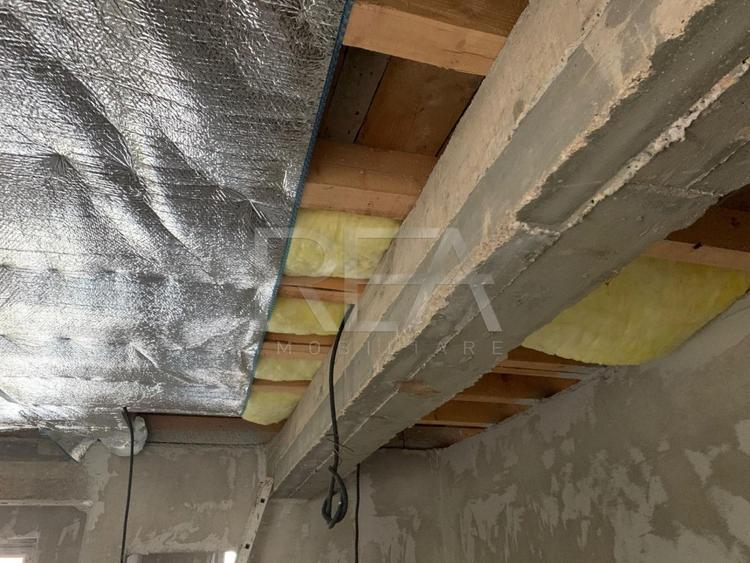 2 Duplex-uri la 8 minute distanta de mers pe jos de statia autobuzului 103 - 32