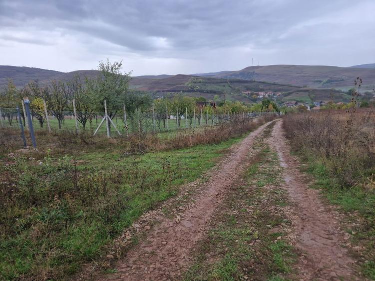 Vand teren comuna Garbau - 1