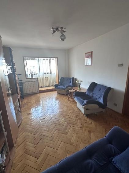 Apartament 3 camere, Super locatie, 3 minute de metrou Timpuri Noi - 1