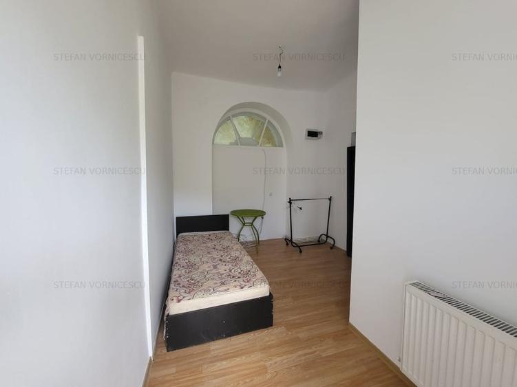 Casa pentru Investitie compartimentata in 5 apartamente - 4