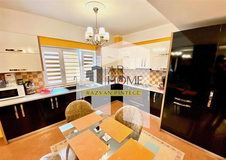 Apartament 3 camere, decomandat, 100 mp, zona Republicii, Pl - 18