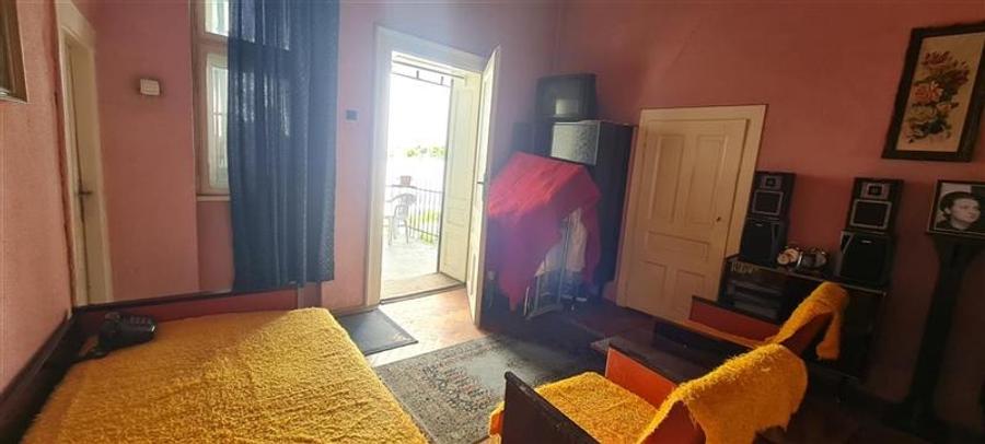 CASA DEOSEBITA IN ZONA CENTRALA - 10