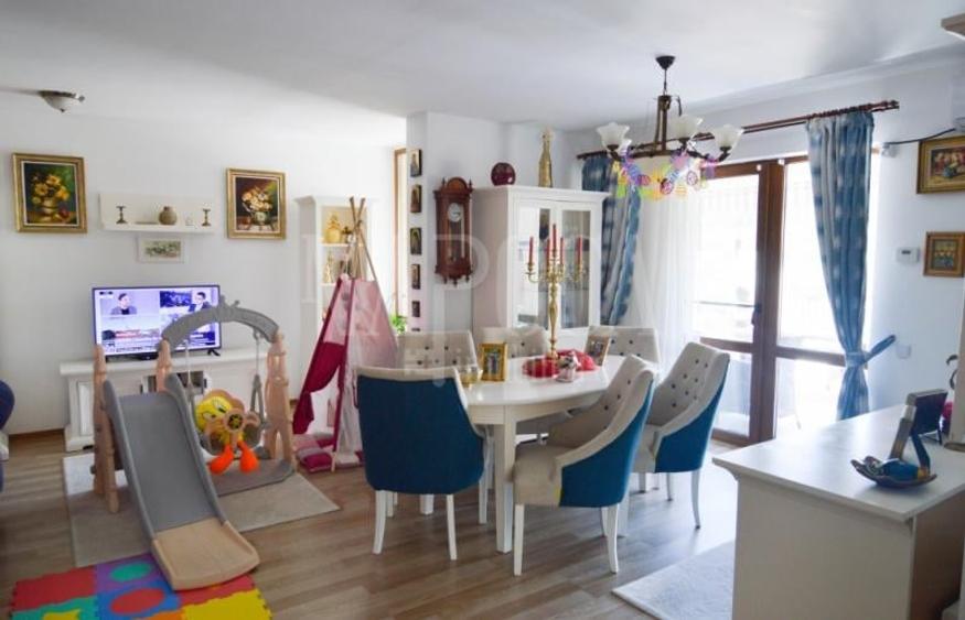 Apartament 4 camere de vanzare in Floresti - 2