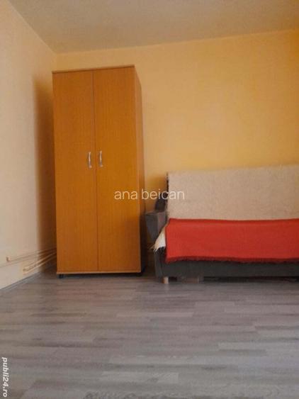 Vand Garsoniera cu balcon.