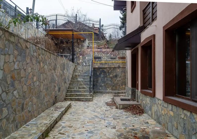 Complex pentru cazare in Busteni in zona Valea Alba - 2