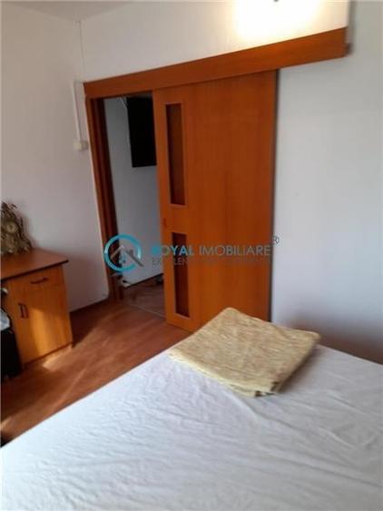 Royal Imobiliare - Vanzare Apartament zona Ultracentrala - 8