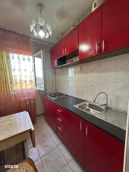 Apartament cu 2 camere semidecomandat în Podu Roș