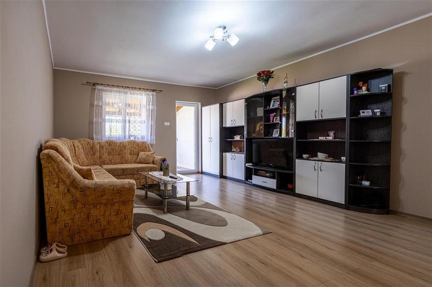 Casa cu teren de 455 mp Biharia - 4