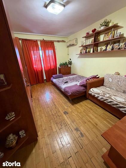 Garsoniera de Vanzare Gorjului Bloc 1981 etaj 3/4 - 5