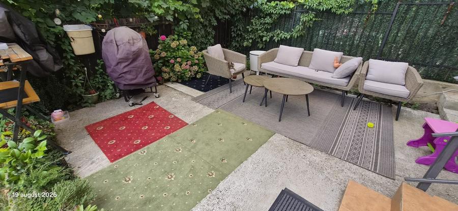 Casă cu 3 camere în Valea Adâncă