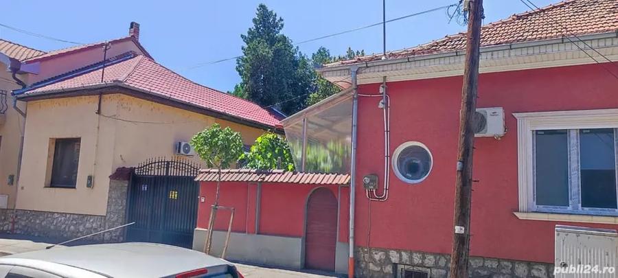 Casă cu 4 camere cu Teren 380 Mp în Orașul Nou