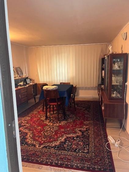 Casă individuală cu 4 camere cu Teren 439 Mp în Central