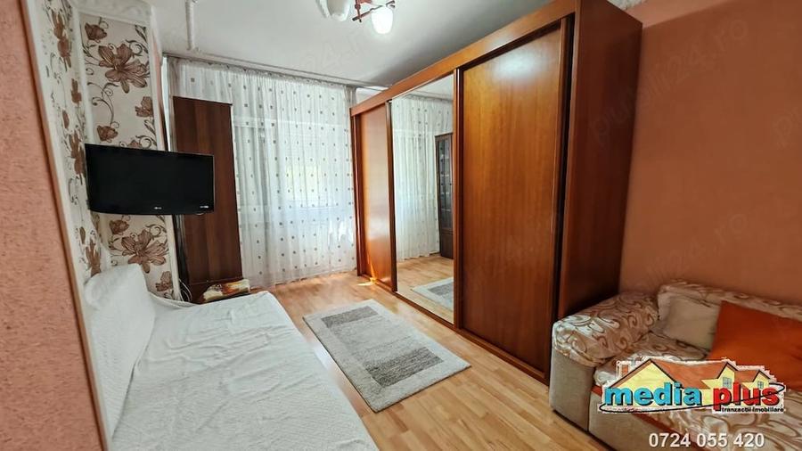Garsonieră decomandată în Central
